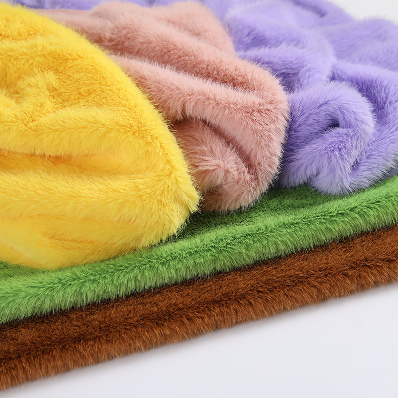 Materiał imitujący futro z wys – Sewing Garment recenzja i cena